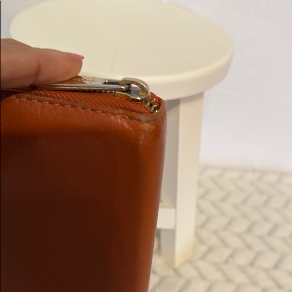 Michael Kors Burnt Orange Leather Wallet -GUC - Picture 5 of 10
